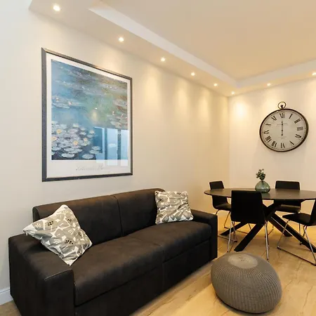 Vaticano Centro Aura D1 * ローマ