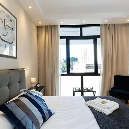 Vaticano Centro Aura D1 ローマ